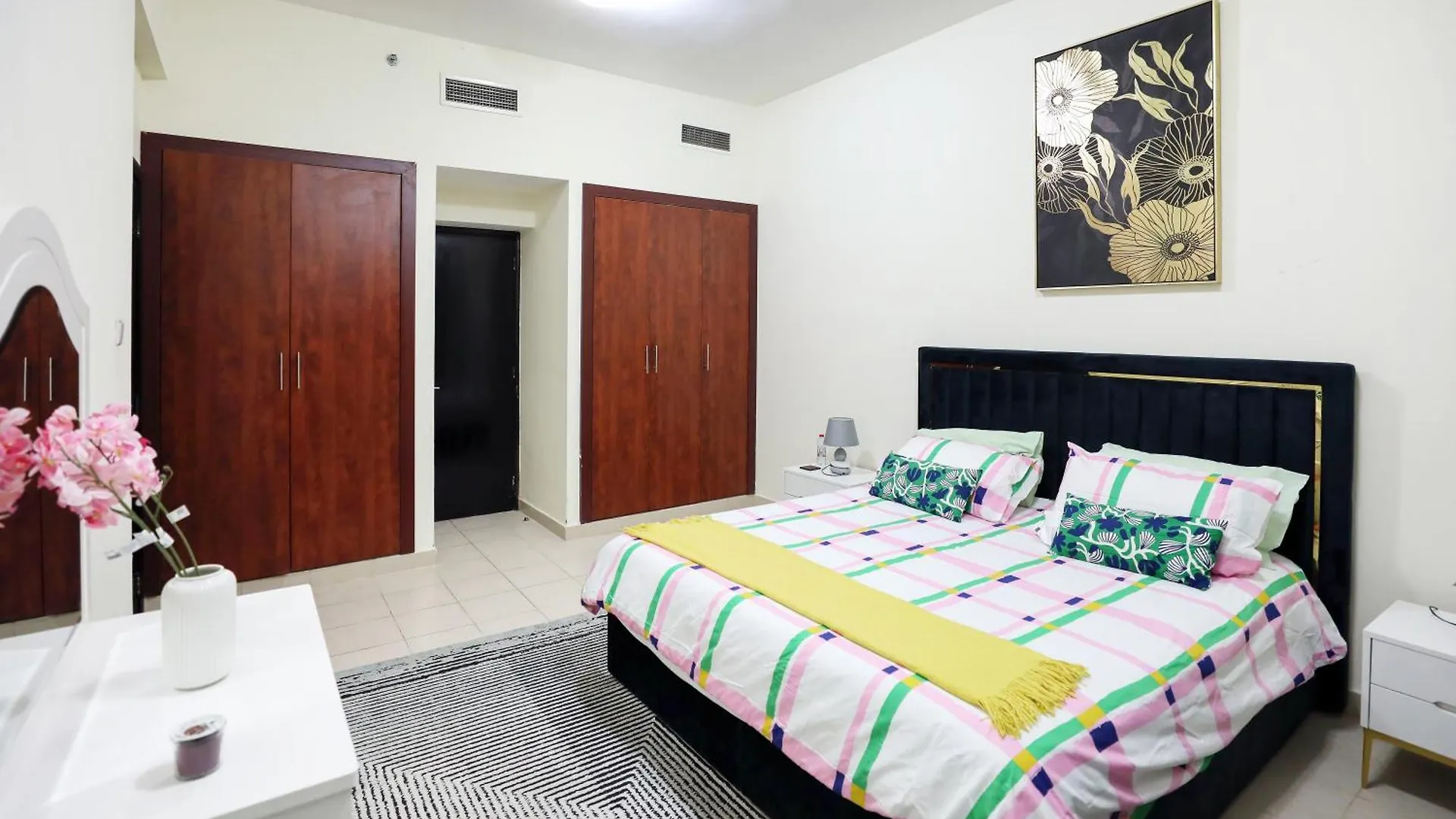 Luxury 1Bed Marina View Jbr Beach Pool Parking Dubái 0*,  Emiratos Árabes Unidos